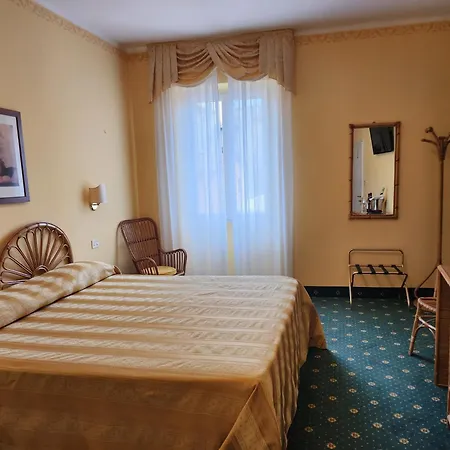 Szálloda Riviera