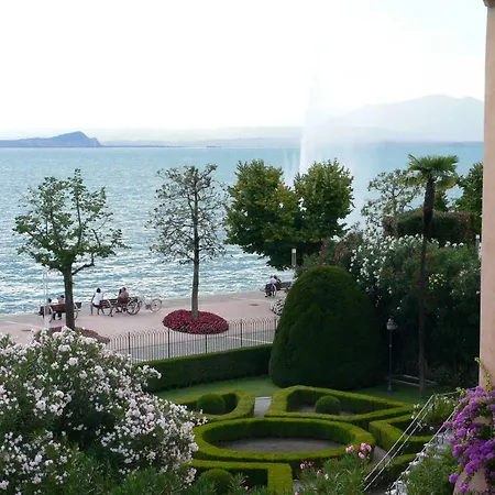 Otel Riviera 3*