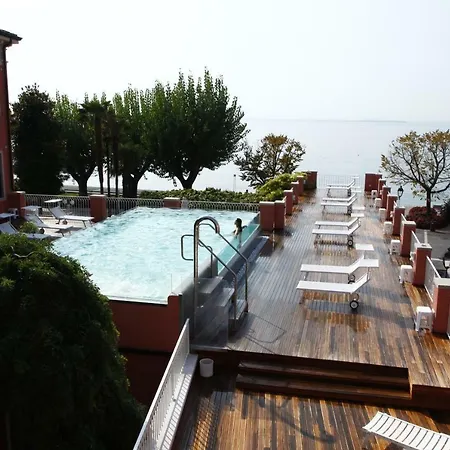 Riviera Otel 3*