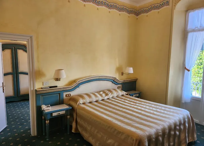 Riviera Ξενοδοχείο 3*