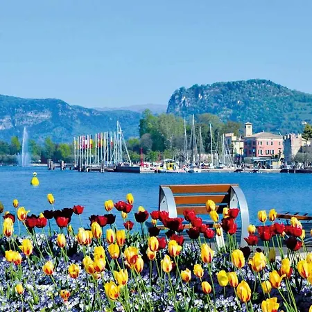 Отель Riviera Бардолино