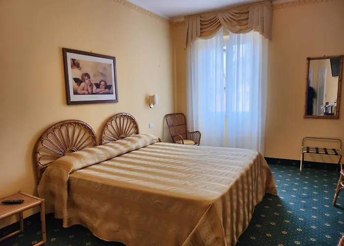 Riviera 3*
